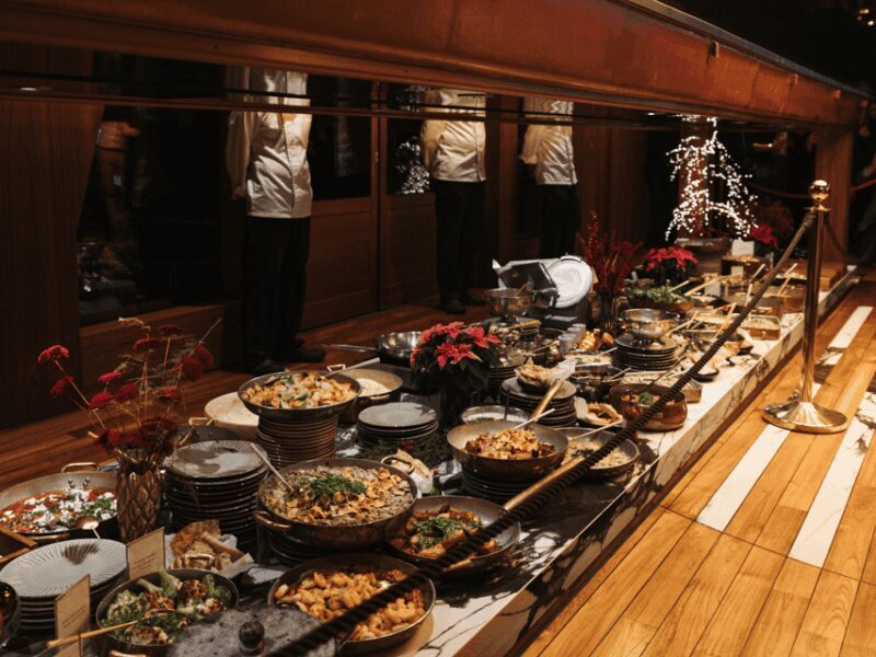 Budapest: Romantic Dinner Cruise-Live Music&Unlimited Drinks - FAQ