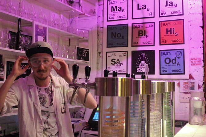 Budapest Ruin Bars Evening Walking Tour with Drinks & Street Food - A Deep Dive into the Experience