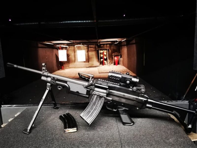 Budapest: Shooting Experience for Couples, The Perfect Date - Why This Shooting Experience Stands Out