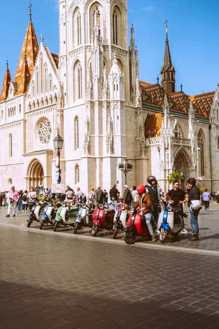 Budapest Sightseeing Tour: Explore the City on a Scooter - Key Points