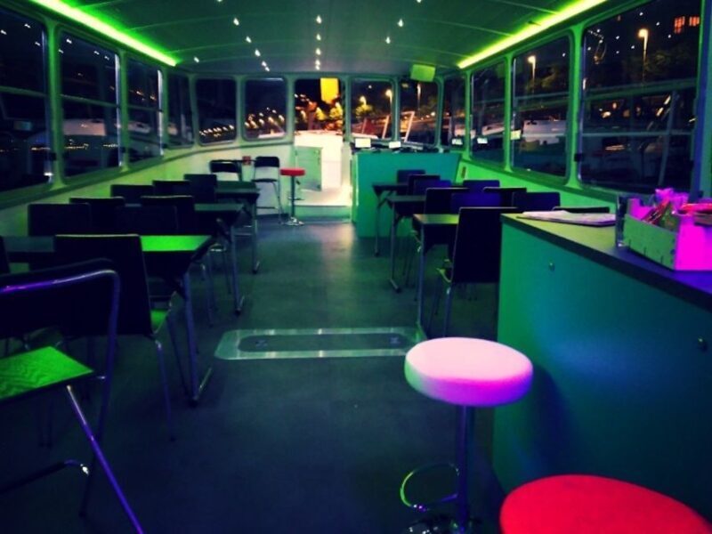 Budapest: Stag Party Boat with Beer and Wine - The Experience of a Lifetime or a Simple Celebration?