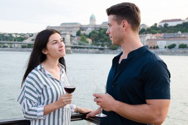 Budapest: Summer Brunch & Cruise with Prosecco or Cake - FAQ