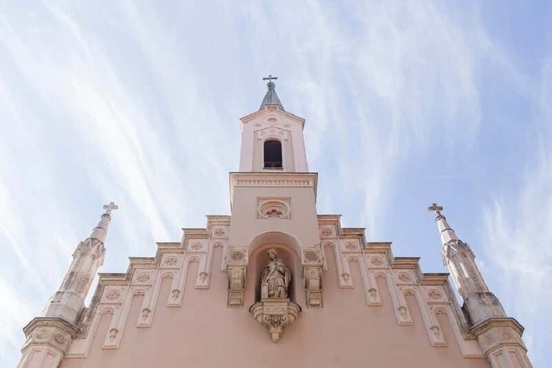 Budapest Thermal Baths Tour & Folk Music Performance - The Value of This Tour