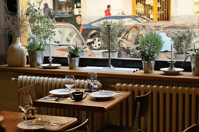 Budapest TukTuk Private Tour with Goulash Soup in the Downtown - Why Choose the Budapest Tuk Tuk Private Tour?