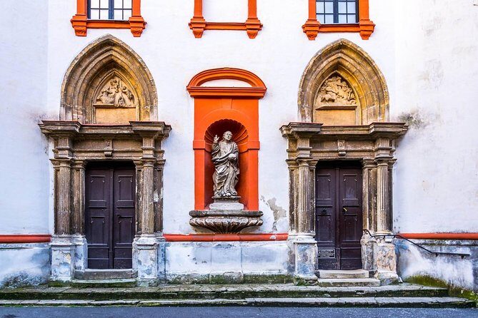 Budapest-Vienna One-Way Sightseeing Transfer - Is This Tour Worth It?