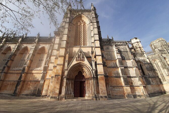 Buddha Eden Park, Grutas Moeda, Fátima, Batalha, Nazaré, Óbidos - Who Would Love This Tour?