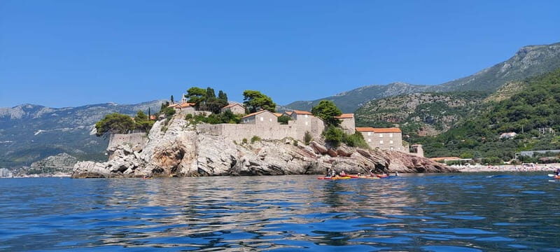 Budva: Becici Beach to Sveti Stefan Island Kayak Tour - Authentic Experiences Highlighted by Reviewers