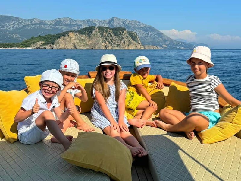 Budva: Private Sightseeing Boat Tour with Swimming & Drinks - Key Points