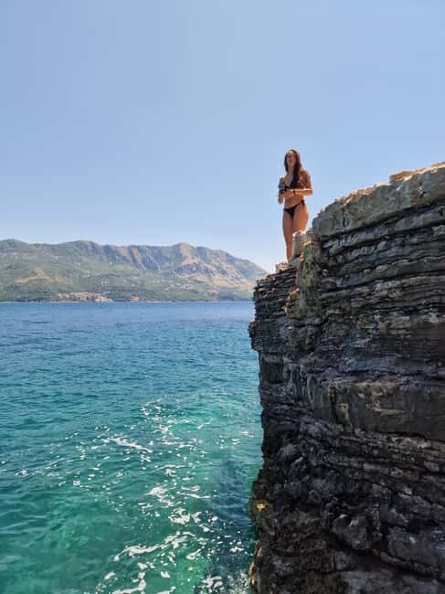 Budva: small group kayak tour to Sv.Nikola island caves - FAQ