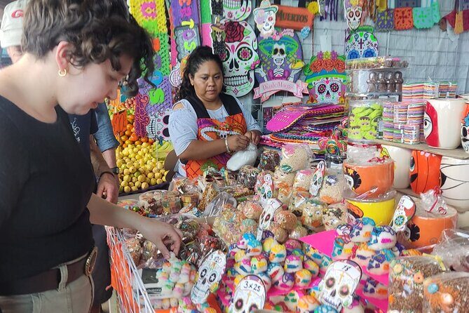 Build a Day of the Dead and Shopping Offering on the market. - The Market of Oaxaca: Central de Abastos