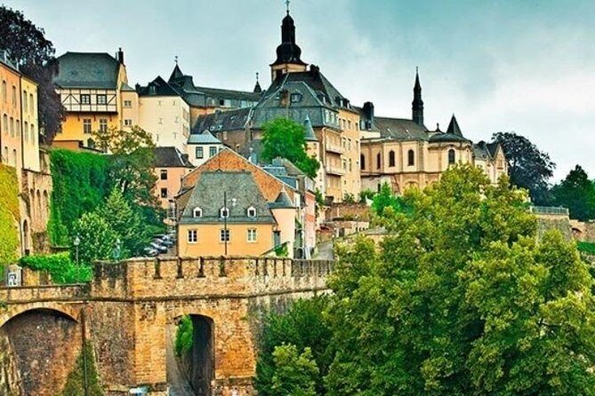 Bus day trip to Luxembourg and Dinant from Brussels - FAQ