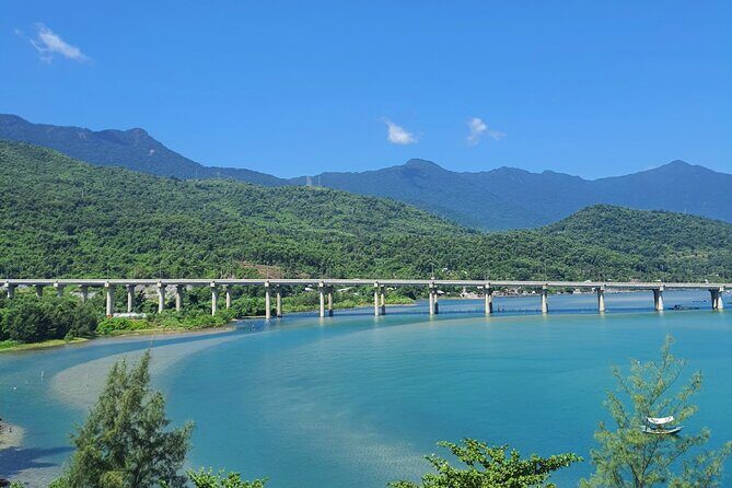 Bus Transfer from Hue to Hoi An with Sightseeing - A Scenic Journey from Hue to Hoi An