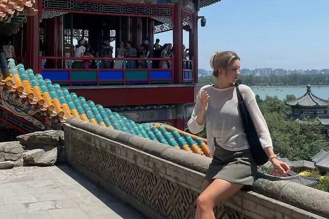 Busda:Mutianyu Great Wall, Summer and Old Summer Palace Day Tour - Transportation and Group Experience