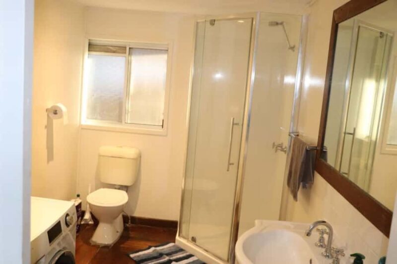 Byron Bay: 2-Day Surf Camp with Lessons, Stay and Breakfast - Who Should Consider This Experience?