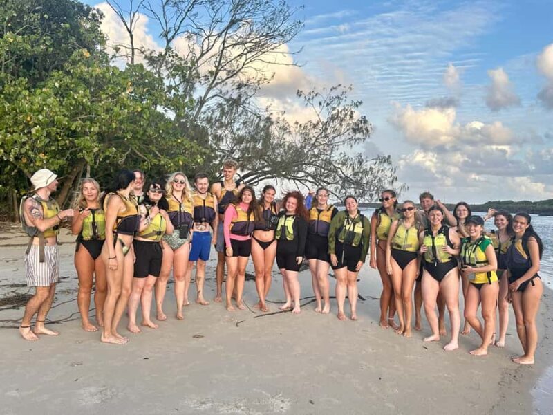 Byron Bay: Kayak and Hike Eco-Tour with Waterfall Swim - An Authentic Eco-Adventure Near Byron Bay