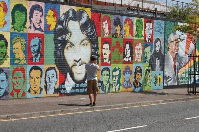 Cab Tours Belfast Famous Black taxi tours 2 hrs The Troubles - Breaking Down the Itinerary