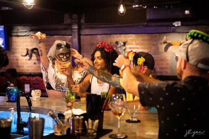 Cabaret Show and Mixology Cocktails in a Mexican Cantina - The Sum Up