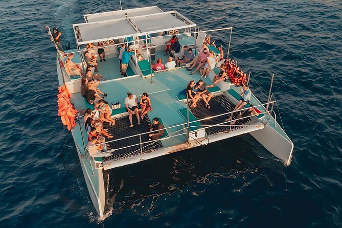 Cabo Catamaran Cruise  Arch, Snorkeling, Open Bar & Snacks - Key Points