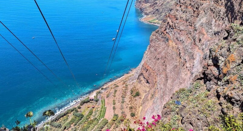 Cabo Girão Skywalk in 3h: Private Jeep Experience + C. Lobos - Approaching Cabo Girão Skywalk