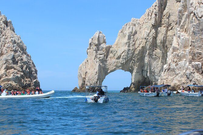 Cabo San Lucas Sunset Cruise Full dinner, open bar and transfer - Who Should Consider This Tour?