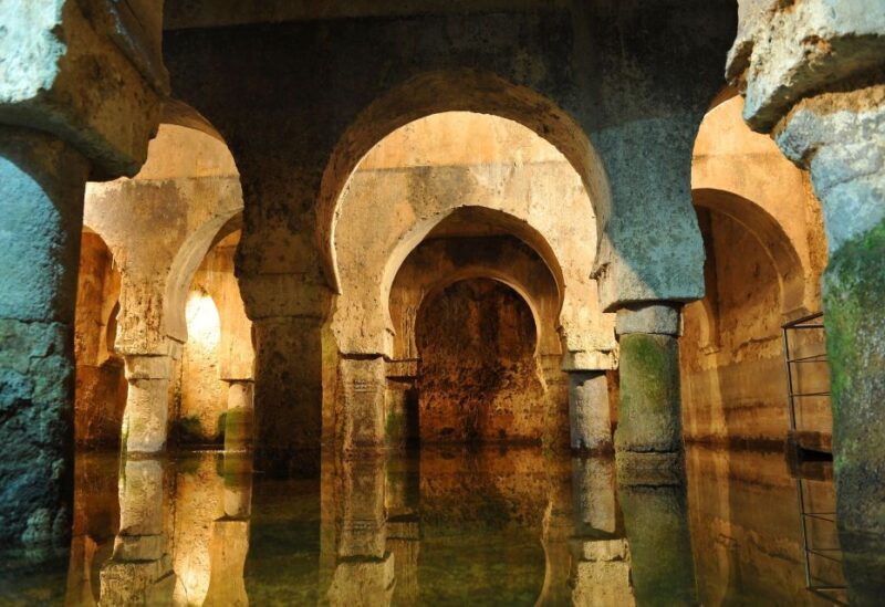 Cáceres: Guided City Highlights Walking Tour - Key Points