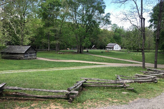 Cades Cove Jeep Tour - @Meta Description: