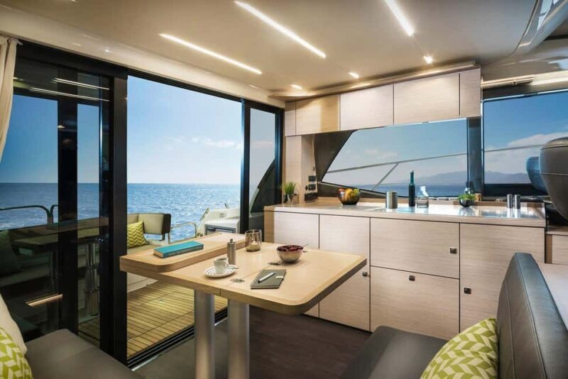 Cádiz: Bay of Cádiz Luxury Motor Boat Cruise - An In-Depth Look at the Cádiz Bay Luxury Boat Cruise