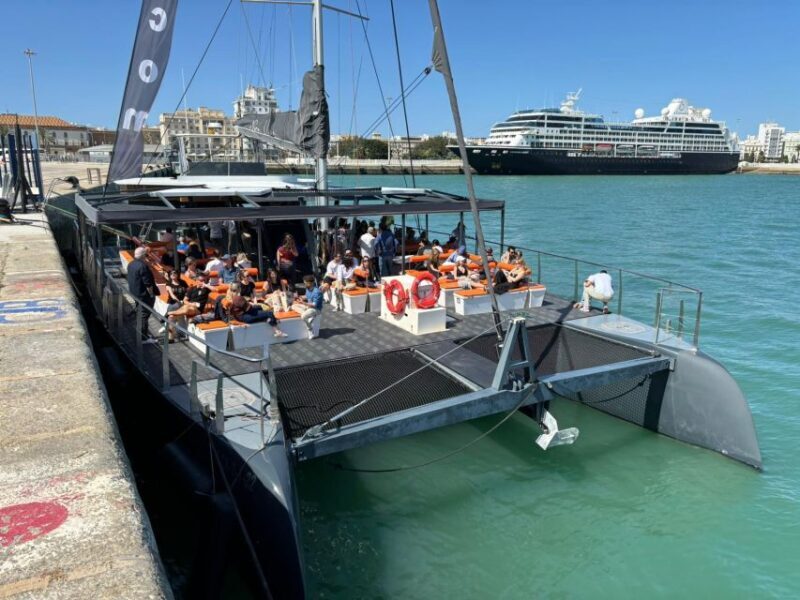 Cádiz: Sunset Catamaran Cruise with Drink - FAQ