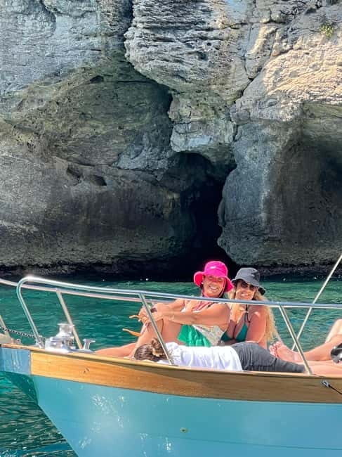 Cagliari la dolce vita escursione in catamarano - Key Points