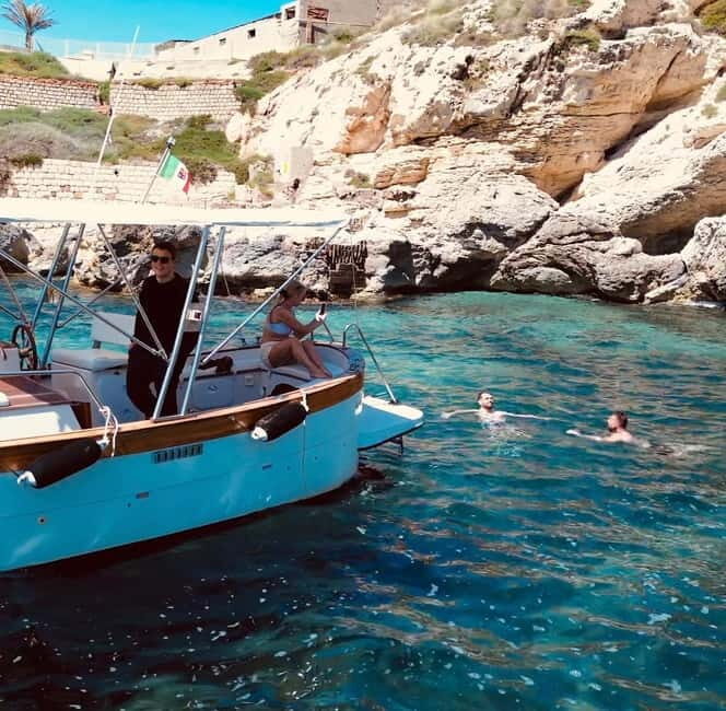 Cagliari la dolce vita escursione in catamarano - Frequently Asked Questions