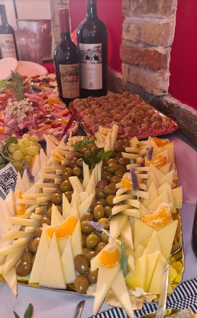 Cagliari Old Town: Wine Tasting and local products - Key Points