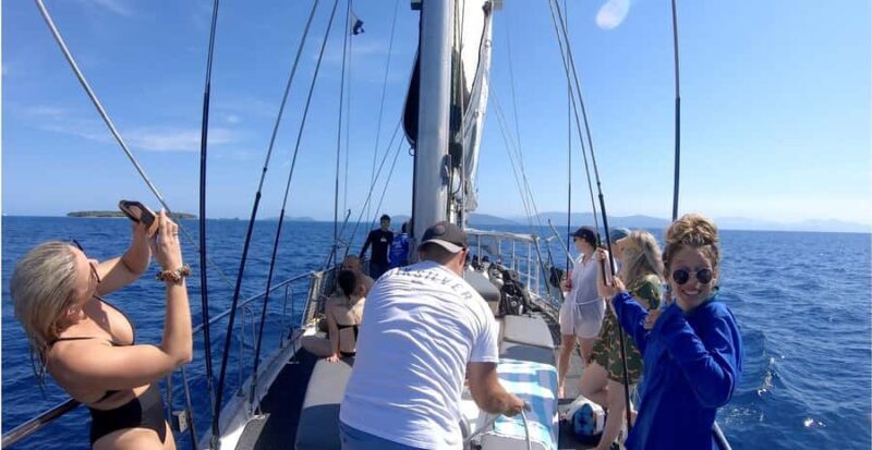 Cairns: Green Island & Great Barrier Reef Sailing Tour - A Deep Dive into the Experience