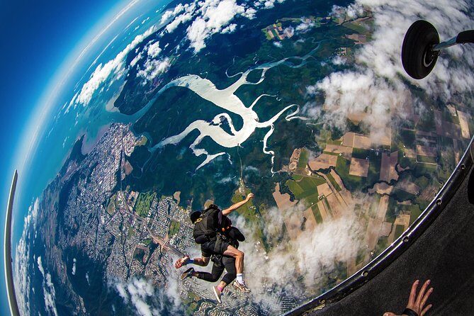 Cairns: Tandem Skydive Experience over Reef & Rainforest - Reviews and Authentic Perspectives