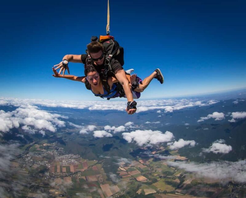 Cairns: Tandem Skydive Experience - The Scenic Flight and Views – Why They Matter