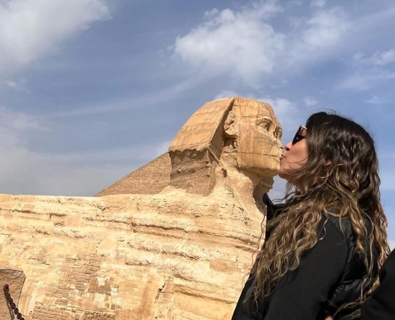 Cairo: Giza Pyramids and Islamic Cairo Guided Layover Tour - Delving into Islamic Cairo