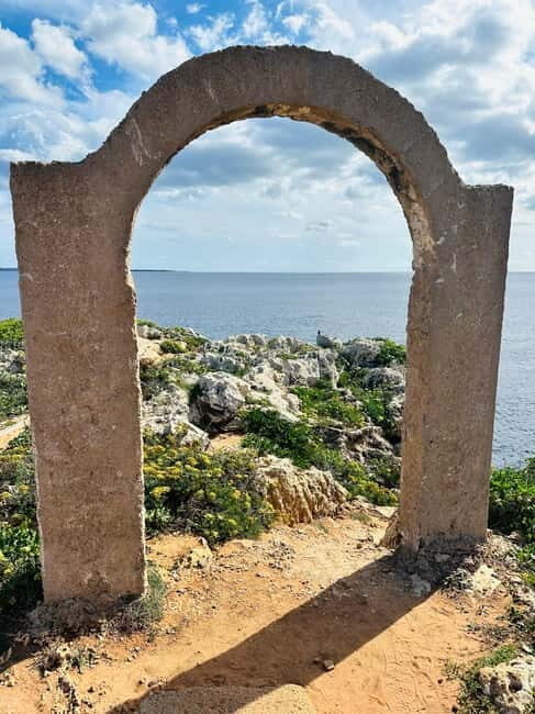 Cala en Blanes: Secret spots for the best dives with a local guide - Key Points