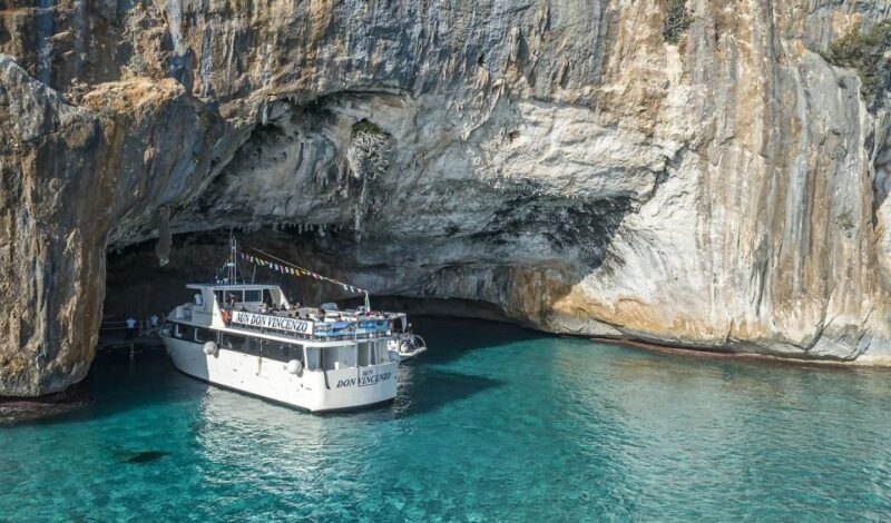 Cala Gonone: Grotta del Bue Marino and Cala Luna Boat Tour - An In-Depth Look at the Experience