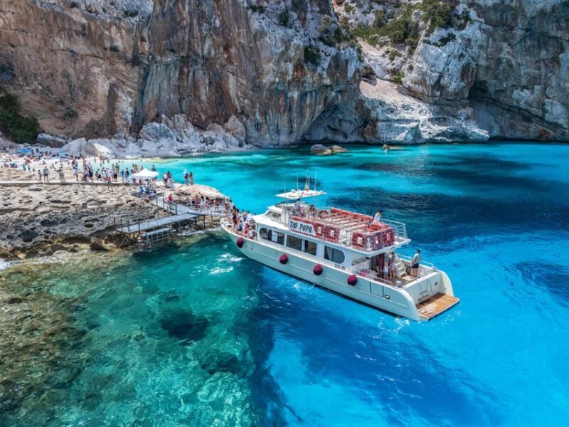 Cala Gonone:Cruise in the Gulf of Orosei with Cala Goloritzé - A Detailed Look at the Gulf of Orosei Boat Tour