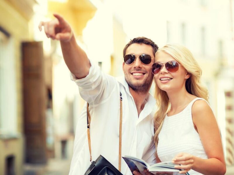 Cala Millor: AdventureDate, fun game, city walk for couples - Key Points