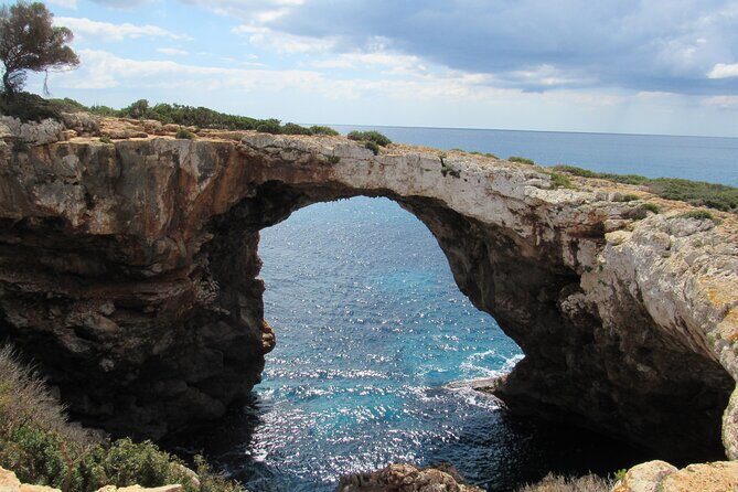 Cala Varques: Guided kayak Sea caves expedition & snorkeling - FAQs