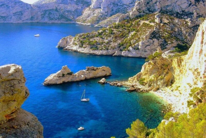 Calanques Of Cassis, the Village and Wine Tasting - The Experience in Detail