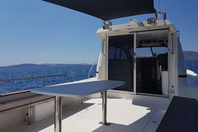 Caldera Private Cruise & Volcano Hike - Discovering Nisís Agíos Nikólaos