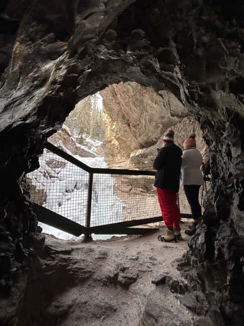 Calgary/Canmore/Banff: BEST of BANFF with LAKES Group Tour - Key Points