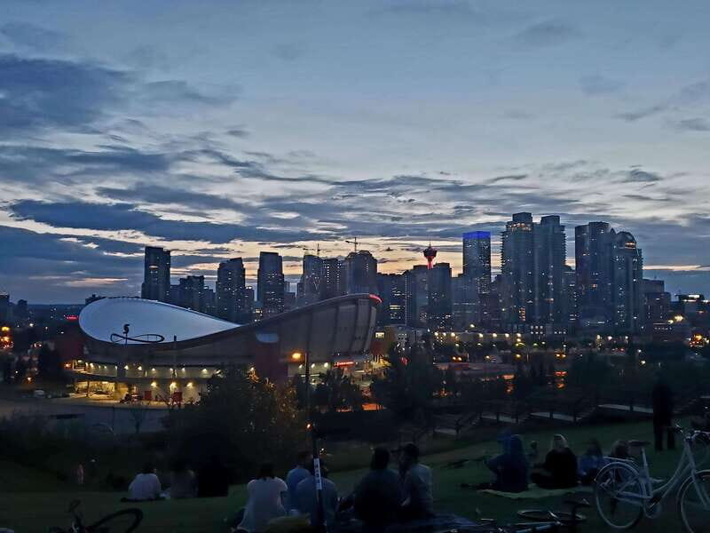 Calgary City Tour & Yamnuska Wolfdog Sanctuary Private Tour - Who Will Love This Tour?