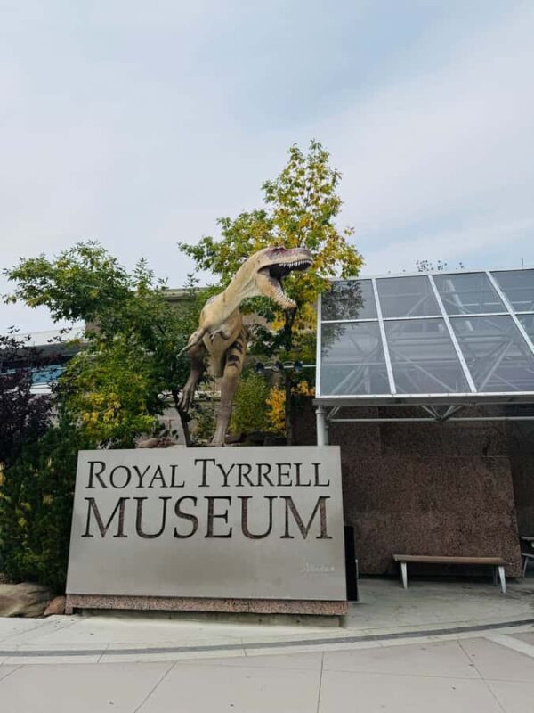 Calgary: Drumheller and Badlands Tour with Museum Entry - FAQ