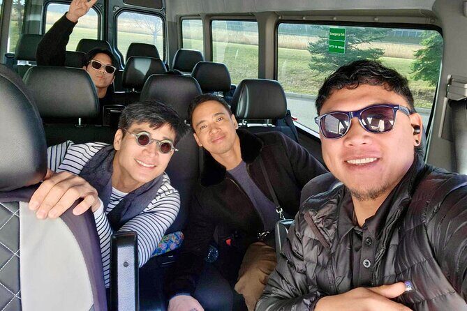 Calgary YYC Airport: Affordable Shared Shuttle to Banff & Canmore - Key Points