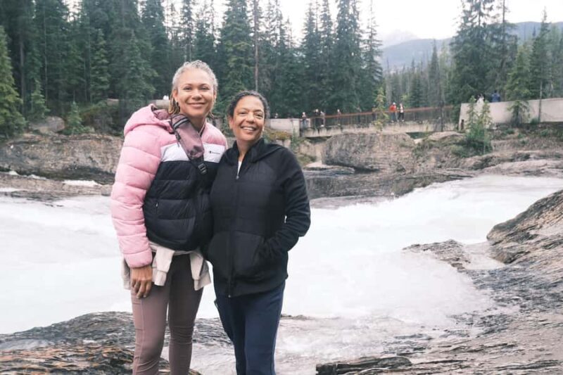 Calgary:Moraine Lake,Lake Louise,Emerald Lake,Takakkaw Falls - Key Points