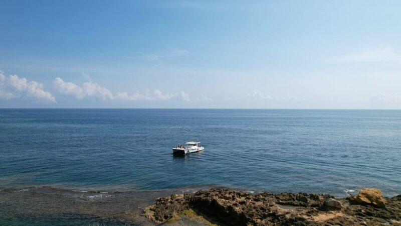 Calpe: Motor catamaran with optional lunch and swimming stop - FAQ