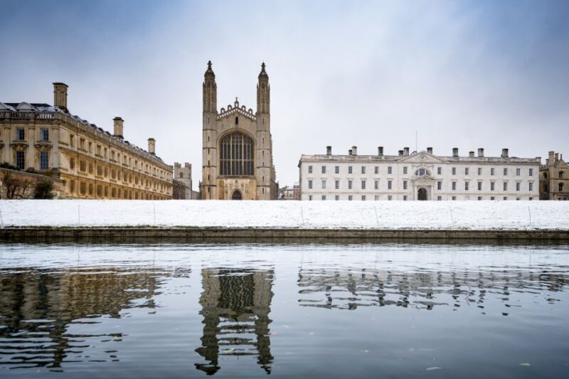 Cambridge: Guided River Cam Punting Tour - An In-Depth Look at the Cambridge Punting Experience