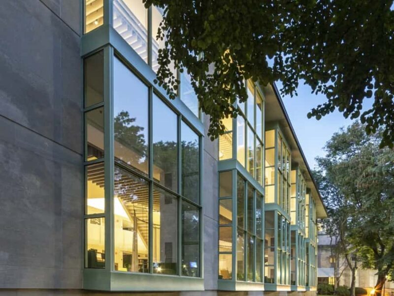 Cambridge: MIT Guided Walking Tour with Student Guide - Key Points